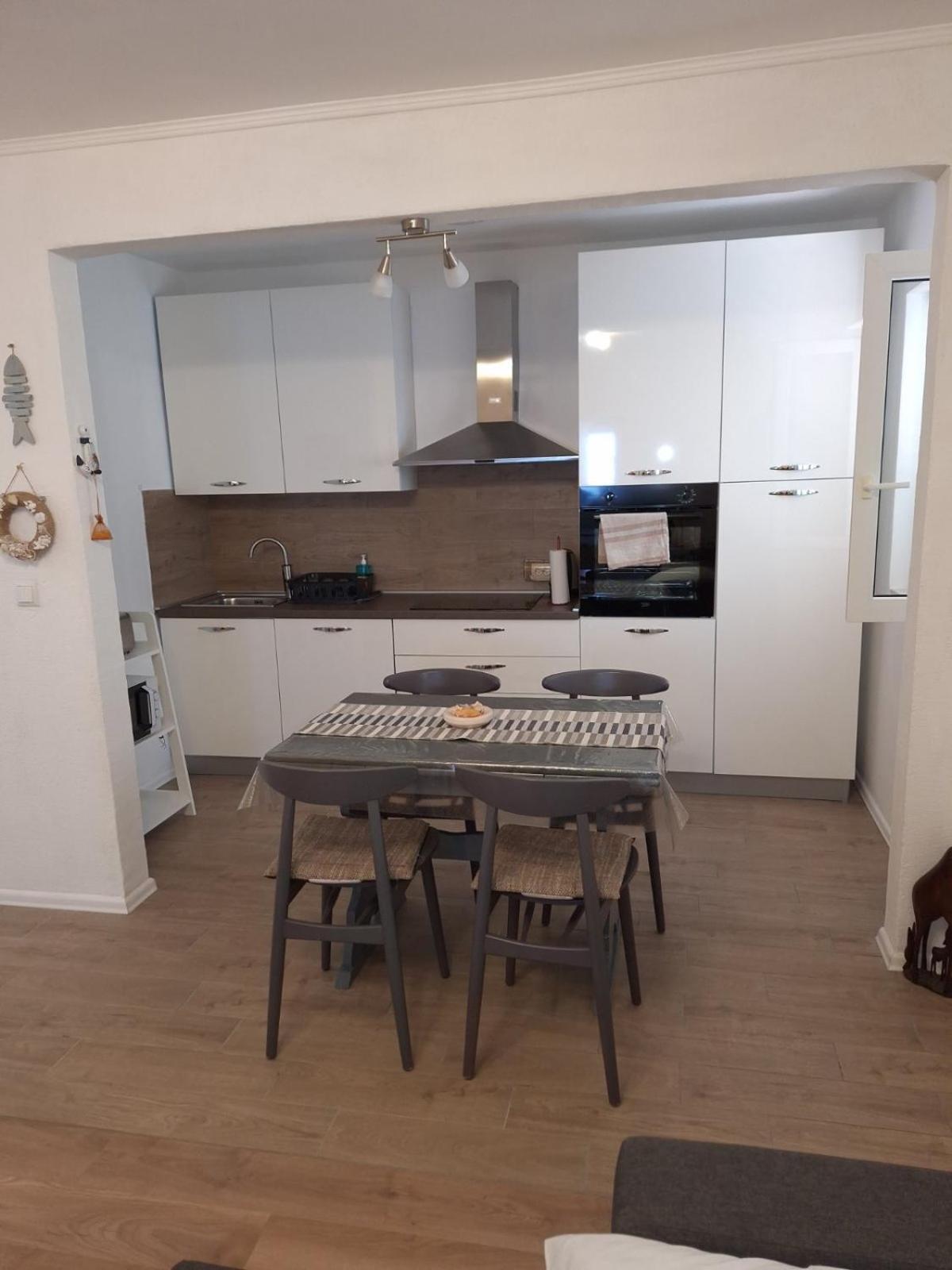 Apartmani Hana Mlini Bagian luar foto